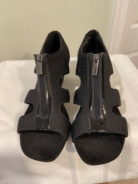 Bandolino Brand Gladiator Style Zip Front Sandal